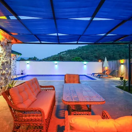 Latavas Kaş